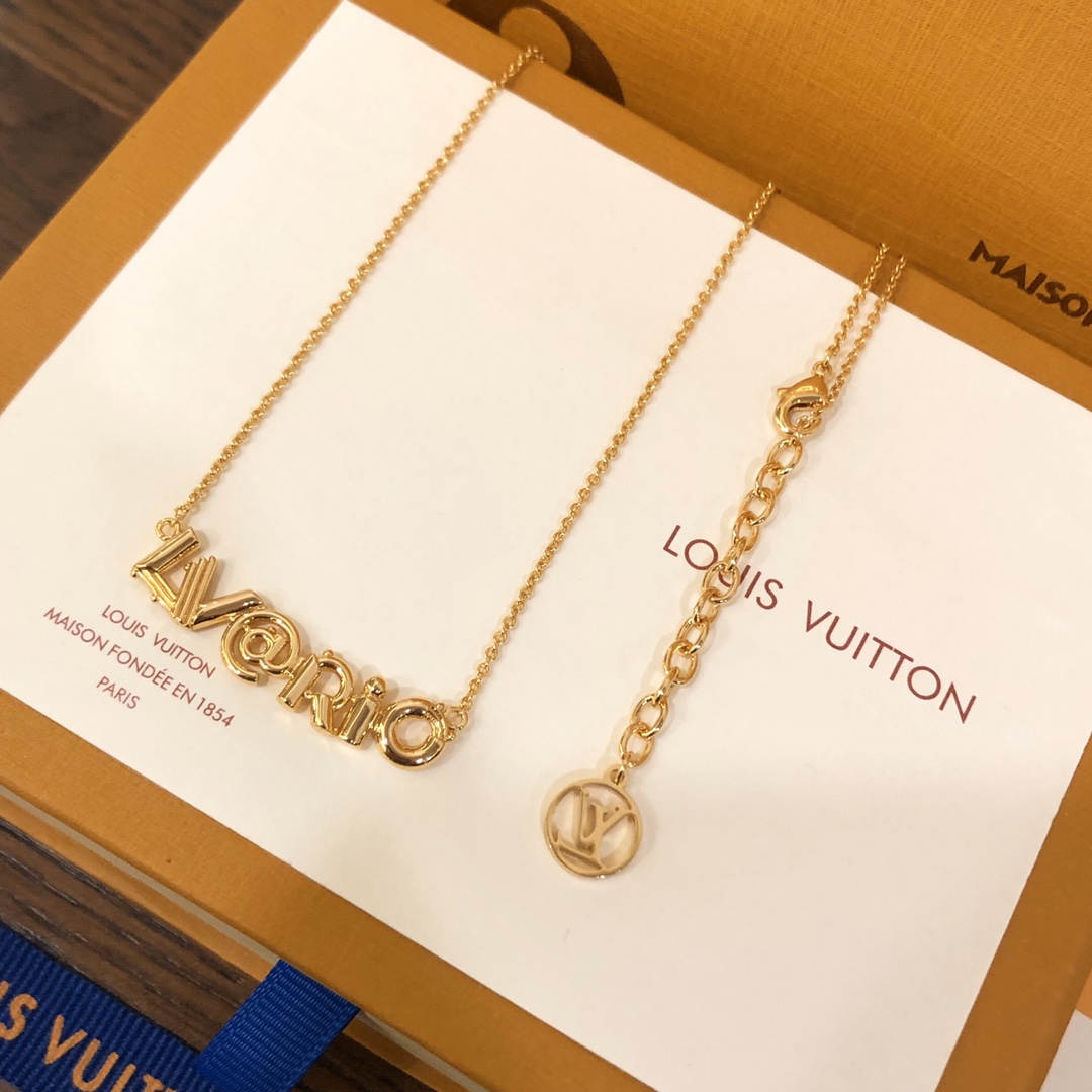 Louis Vuitton Essential V Necklace - PerfectKickZ