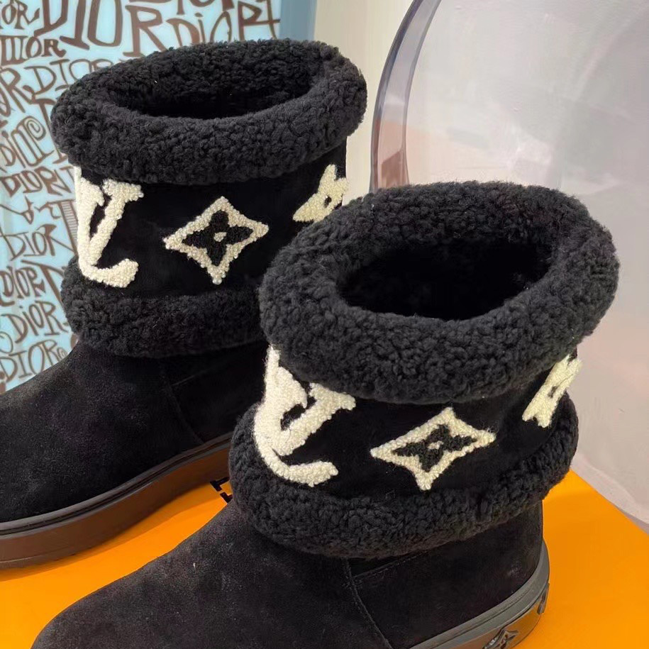 Louis Vuitton Snowdrop Flat Ankle Boot      1AACI2 - PerfectKickZ