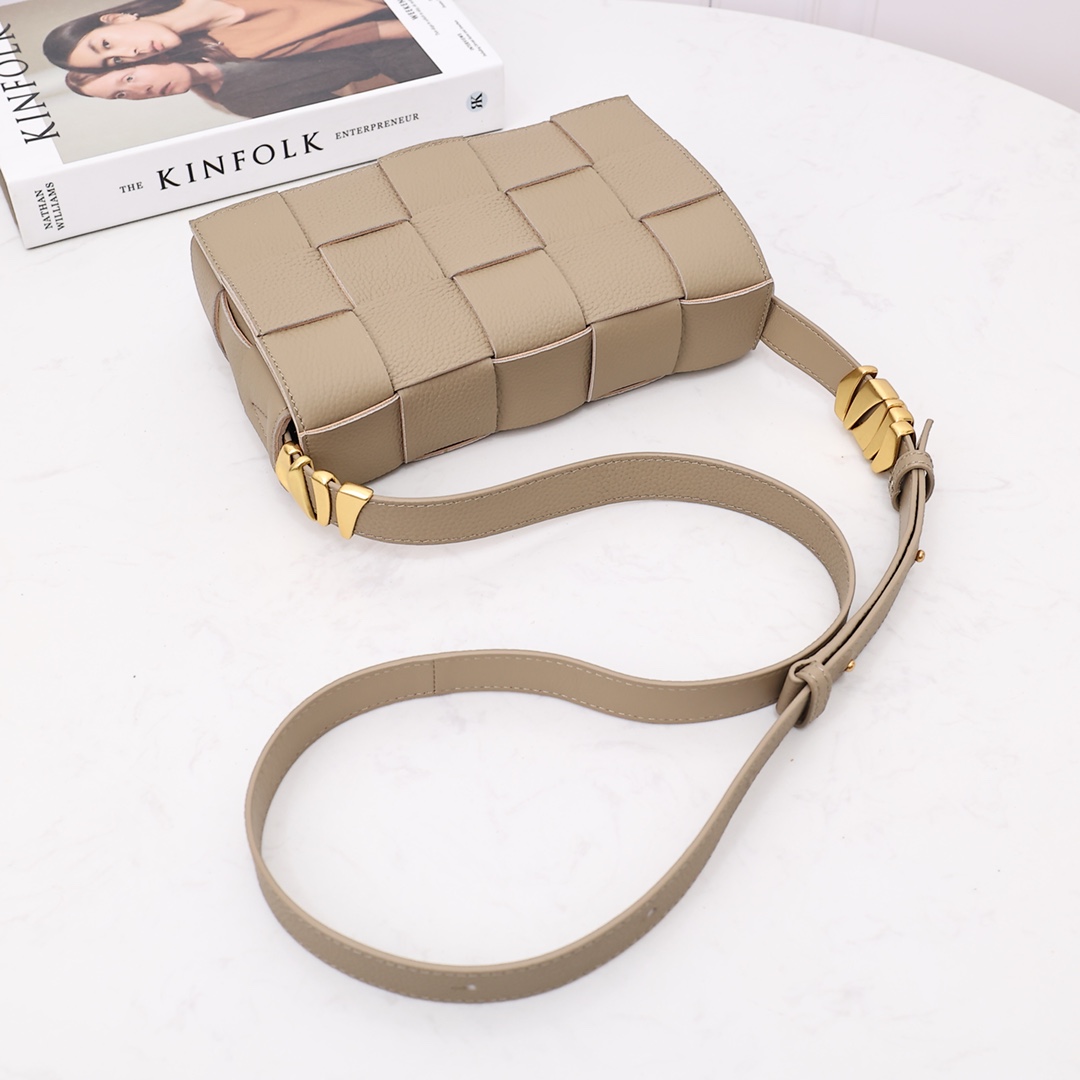 Bottega Veneta Cassette - 