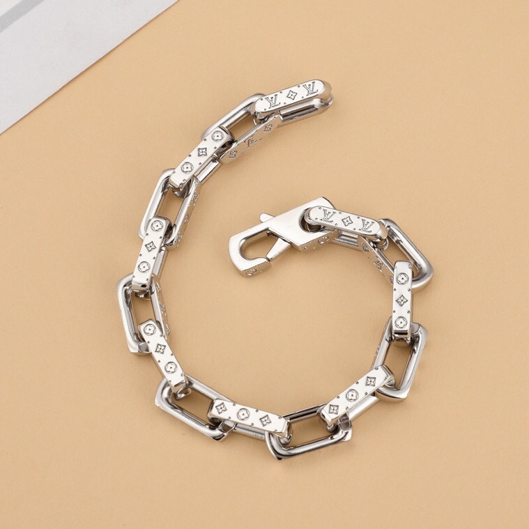Louis Vuitton Monogram Chain Bracelet    M00308 - 