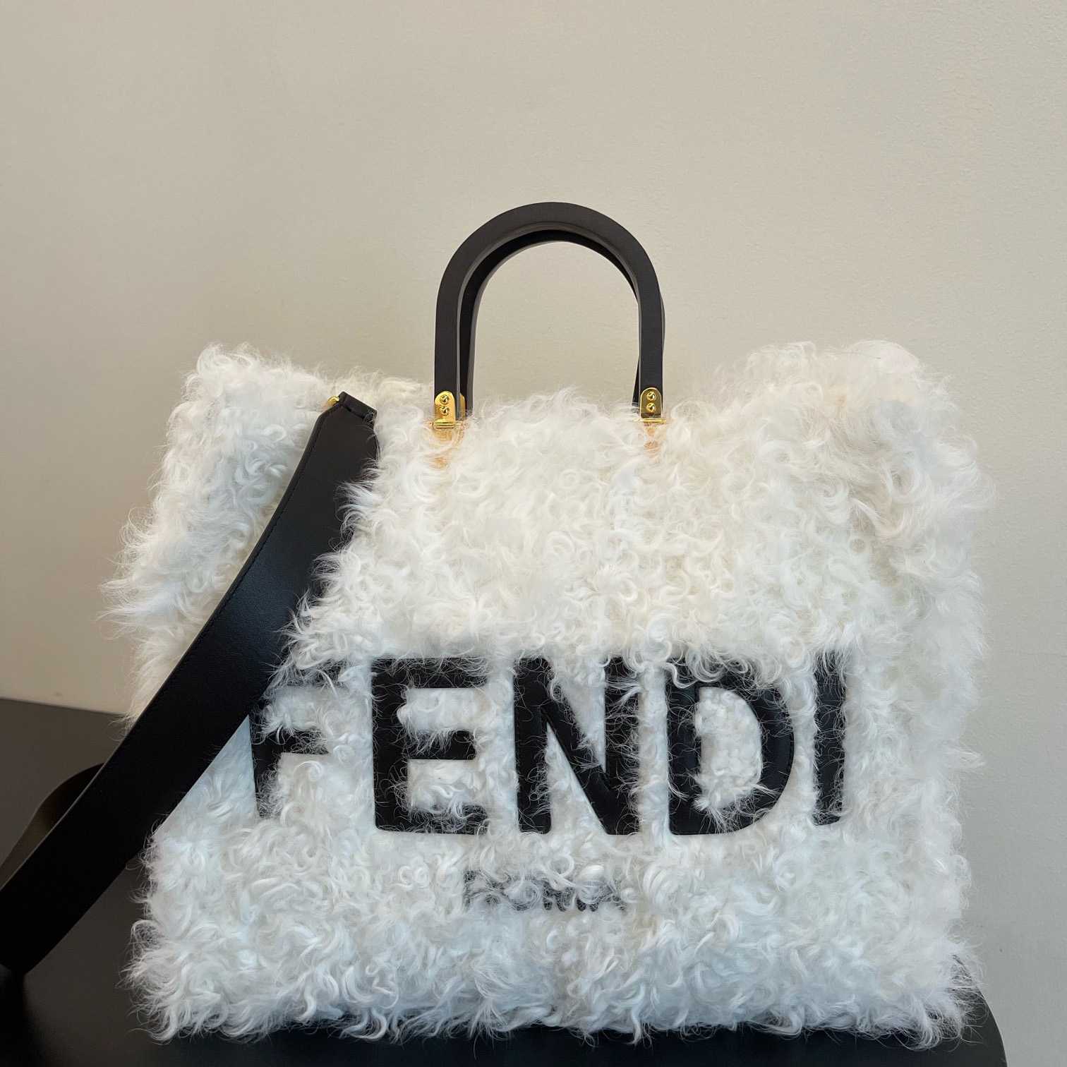 Fendi Sunshine White Mohair Shopper (35-17-31cmcm)   - PerfectKickZ