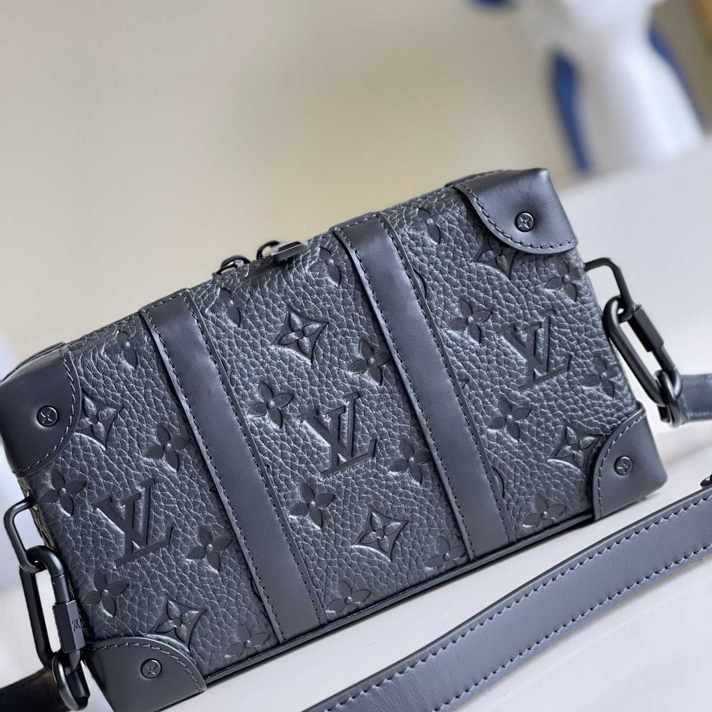 Louis Vuitton Soft Trunk Wallet(22.5 x 14.0 x 5.0cm) M80224 - PerfectKickZ