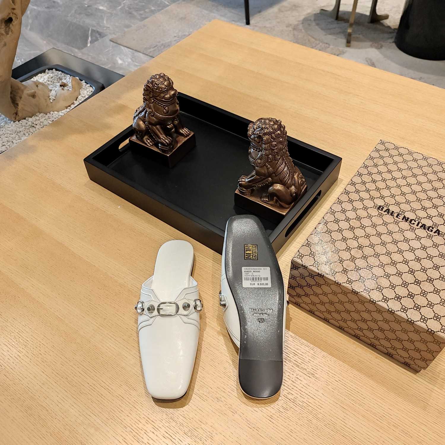 Balenciaga Women's Cosy Cagole Mule  - PerfectKickZ