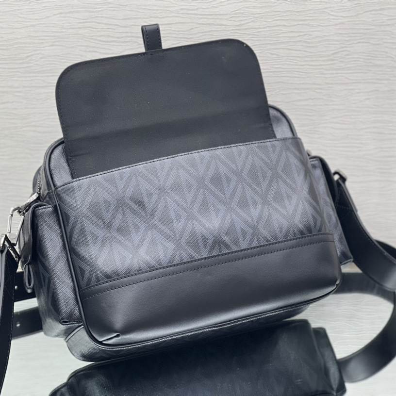 Dior Hit The Road Messenger Bag (26 x 21 x 8 cm) - PerfectKickZ