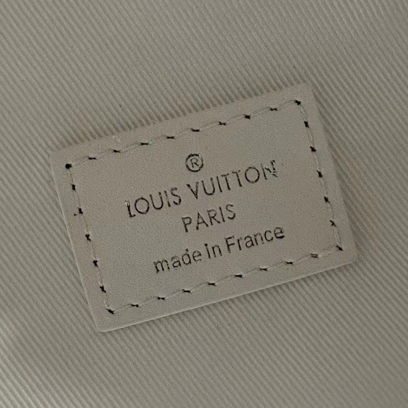 Louis Vuitton Backpack Multipocket (30-40-15.5cm)   M21846 - 