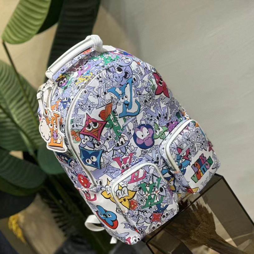 Louis Vuitton Backpack Multipocket (30-40-15.5cm)   M21846 - 