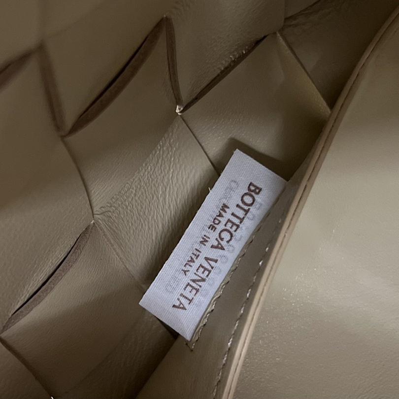 Bottega Veneta Bowling Cassette - 