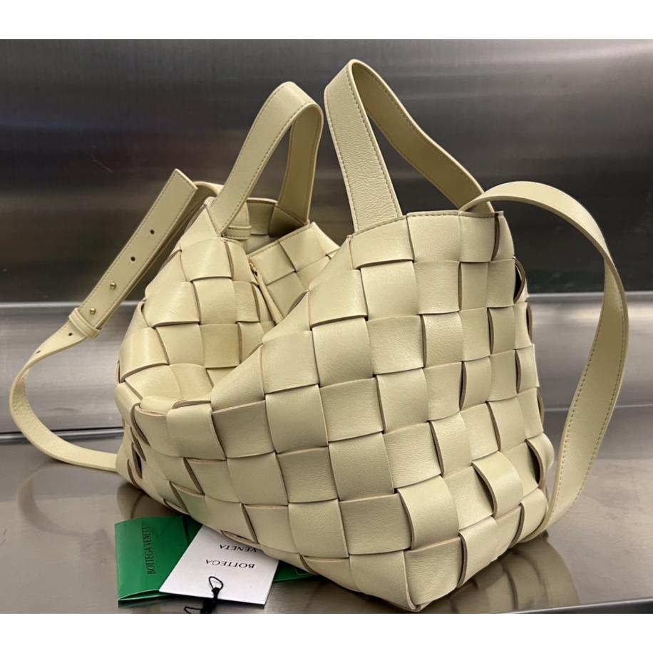 Bottega Veneta Bowling Cassette - PerfectKickZ