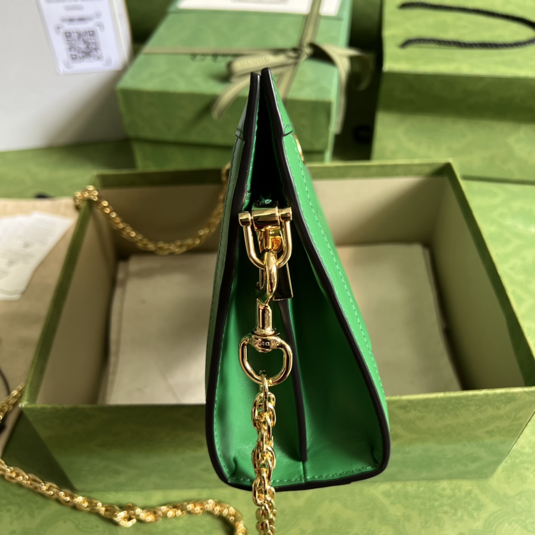 Gucci GG Matelassé Small Bag(26*17.5*8cm) - PerfectKickZ