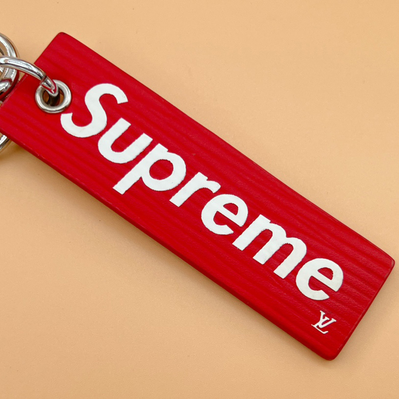 Louis Vuitton x Supreme Epi Keychain     M68292  - PerfectKickZ