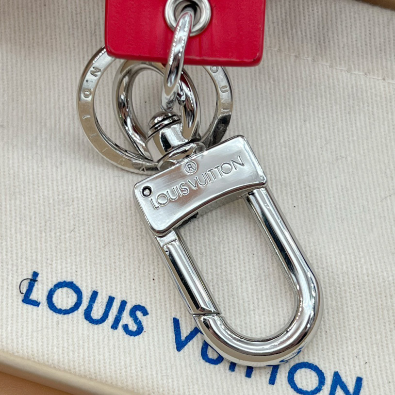 Louis Vuitton x Supreme Epi Keychain     M68292  - PerfectKickZ