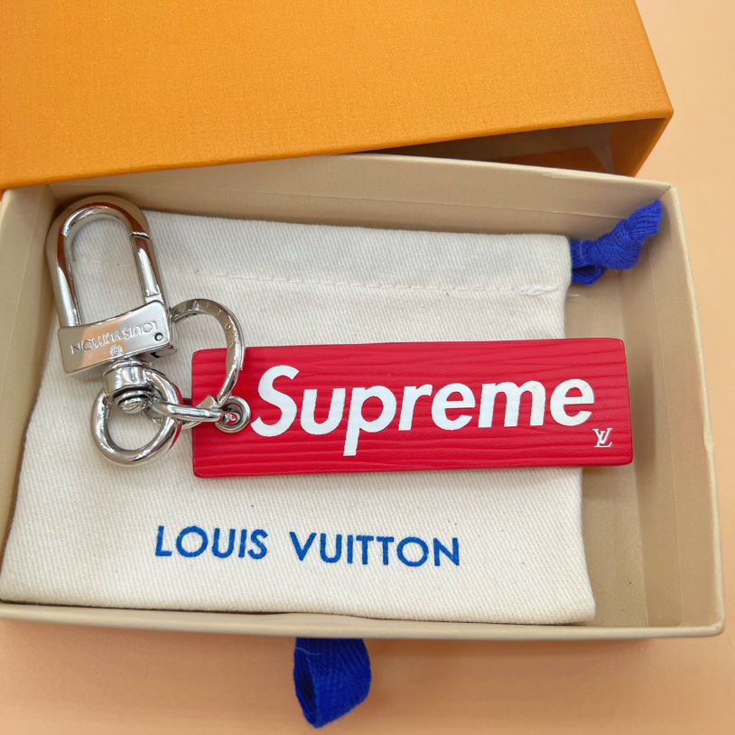 Louis Vuitton x Supreme Epi Keychain     M68292  - PerfectKickZ