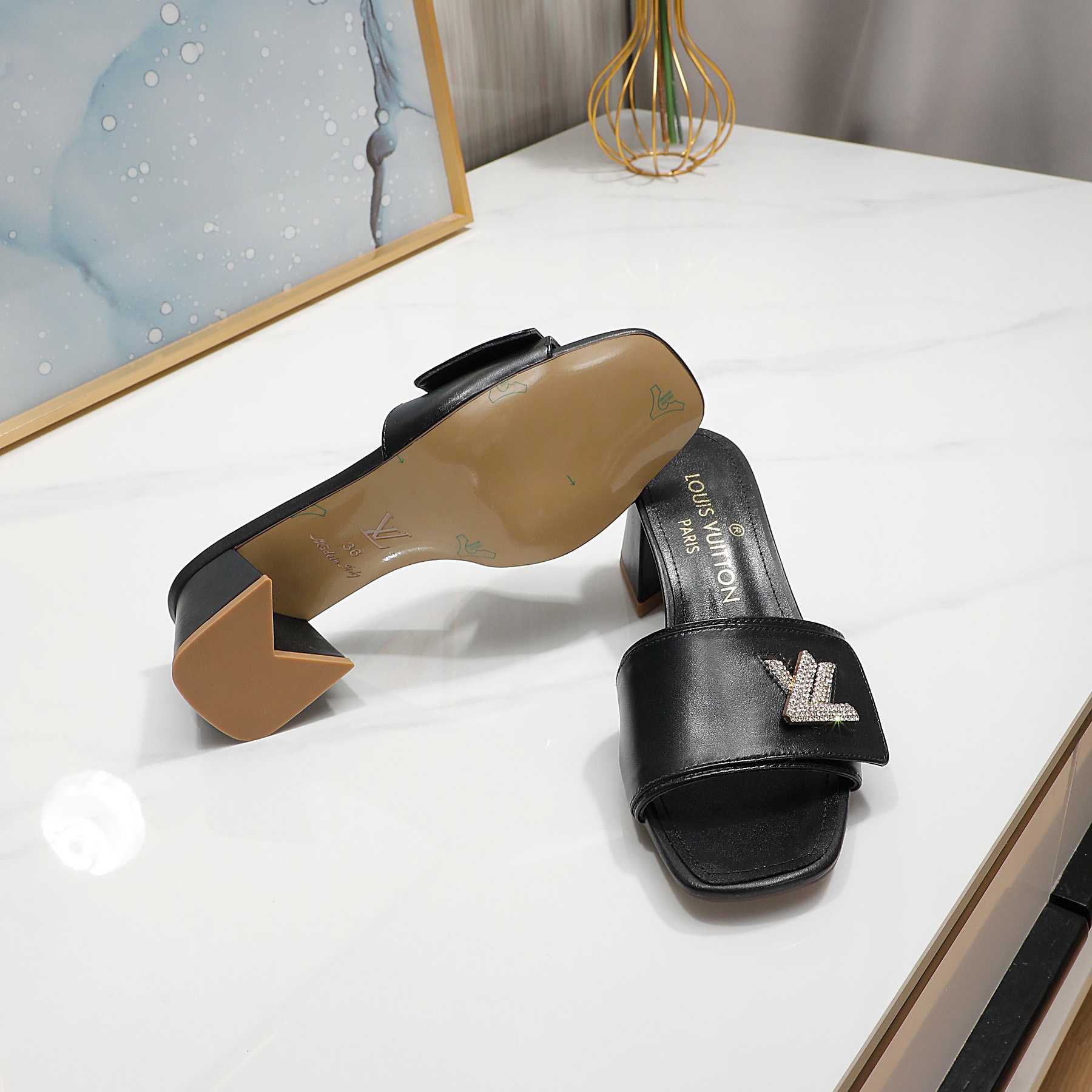 Louis Vuitton Shake Mule     1AB2PD - PerfectKickZ