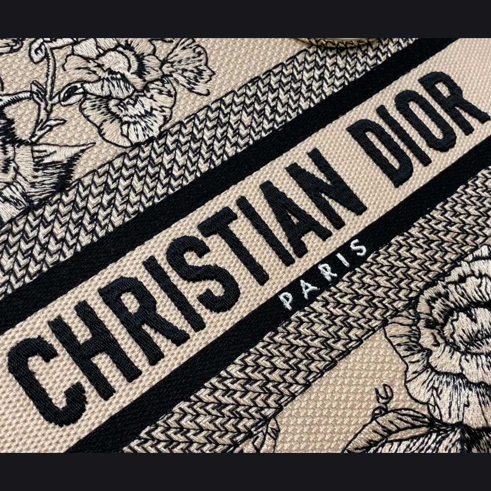 Dior Medium Lady D-lite Bag - PerfectKickZ