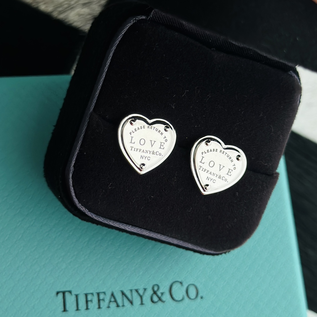 Tiffany&CO Heart Tag Earrings - PerfectKickZ