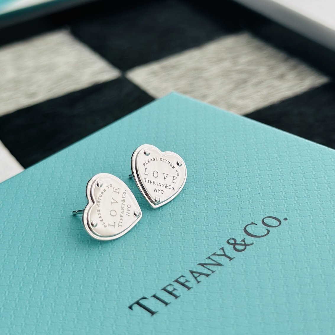 Tiffany&CO Heart Tag Earrings - PerfectKickZ