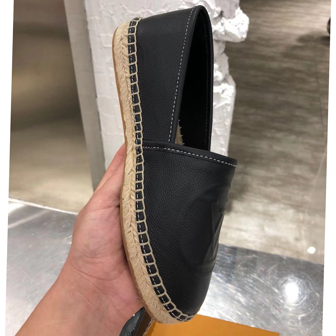 Louis Vuitton Starboard Flat Espadrille      1A86QR - PerfectKickZ