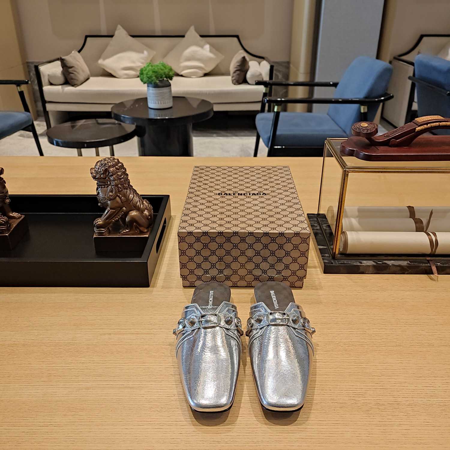 Balenciaga Women's Cosy Cagole Mule  - PerfectKickZ