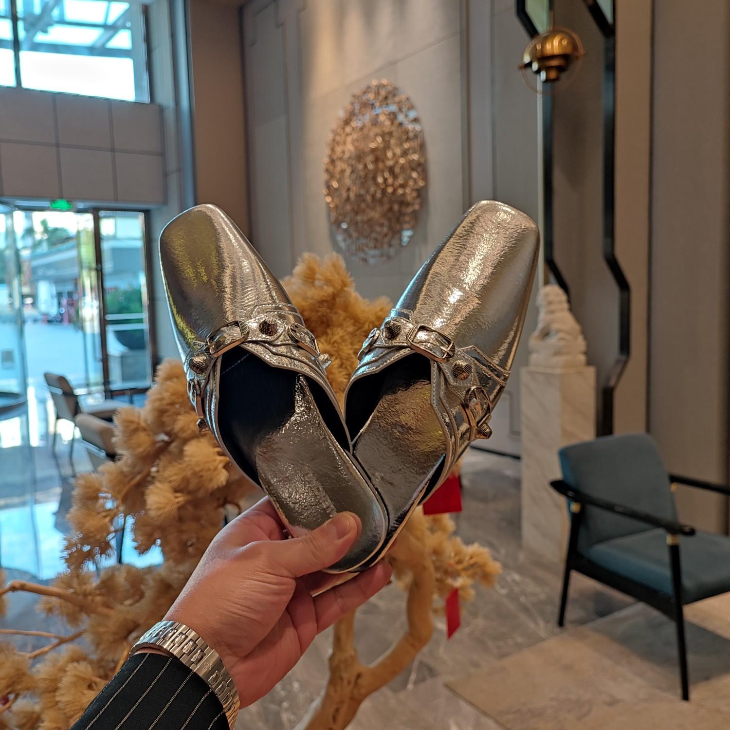 Balenciaga Women's Cosy Cagole Mule  - PerfectKickZ