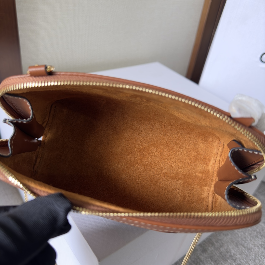 Celine Clutch On Chain Cuir Triomphe In Smooth Calfskin Tan - PerfectKickZ