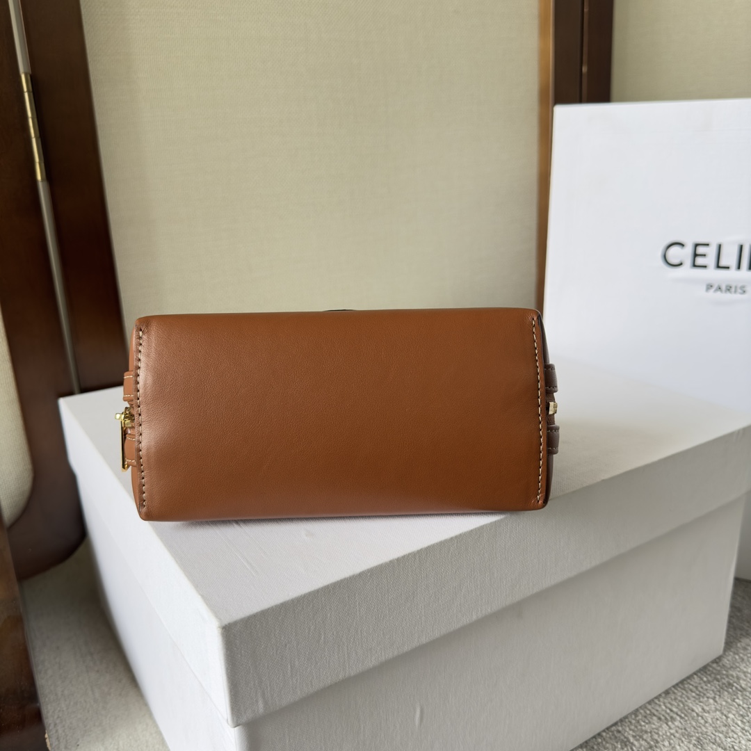 Celine Clutch On Chain Cuir Triomphe In Smooth Calfskin Tan - PerfectKickZ