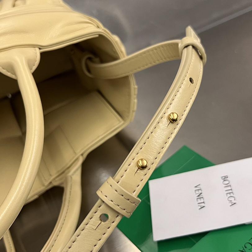 Bottega Veneta Mini Arco Tote Bag - PerfectKickZ