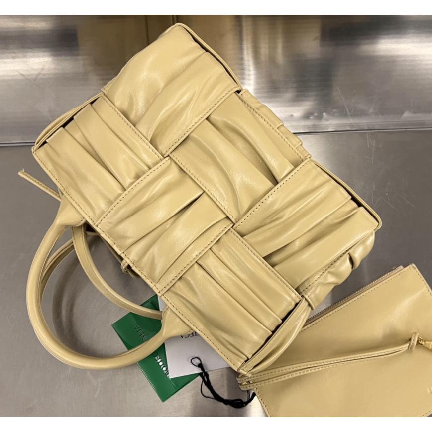 Bottega Veneta Mini Arco Tote Bag - PerfectKickZ