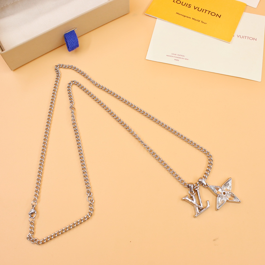 Louis Vuitton Flower Cut Necklace    M00680 - PerfectKickZ