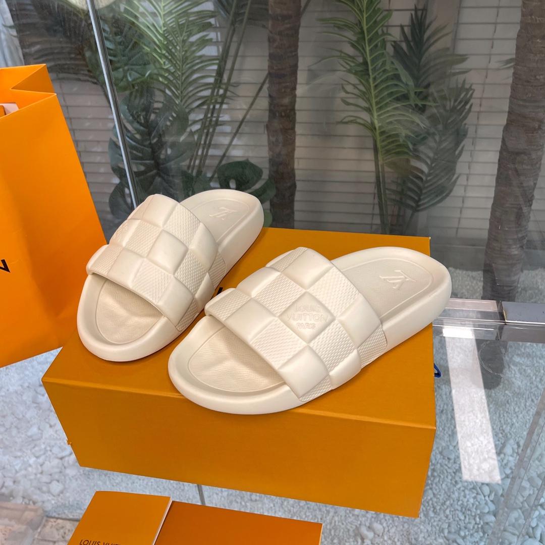 Louis Vuitton Waterfront Mules   1AAR9U - PerfectKickZ
