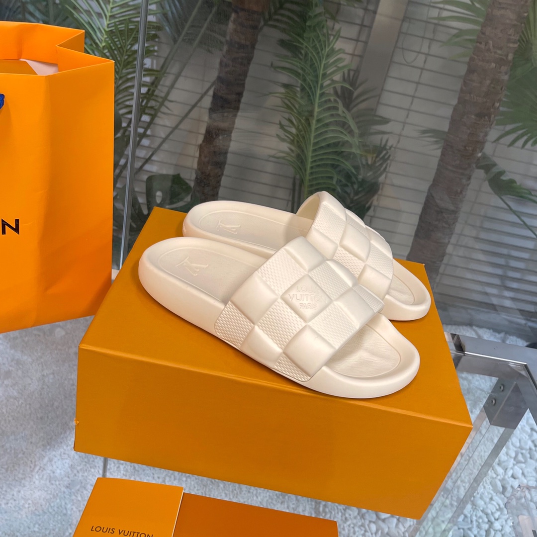 Louis Vuitton Waterfront Mules   1AAR9U - PerfectKickZ