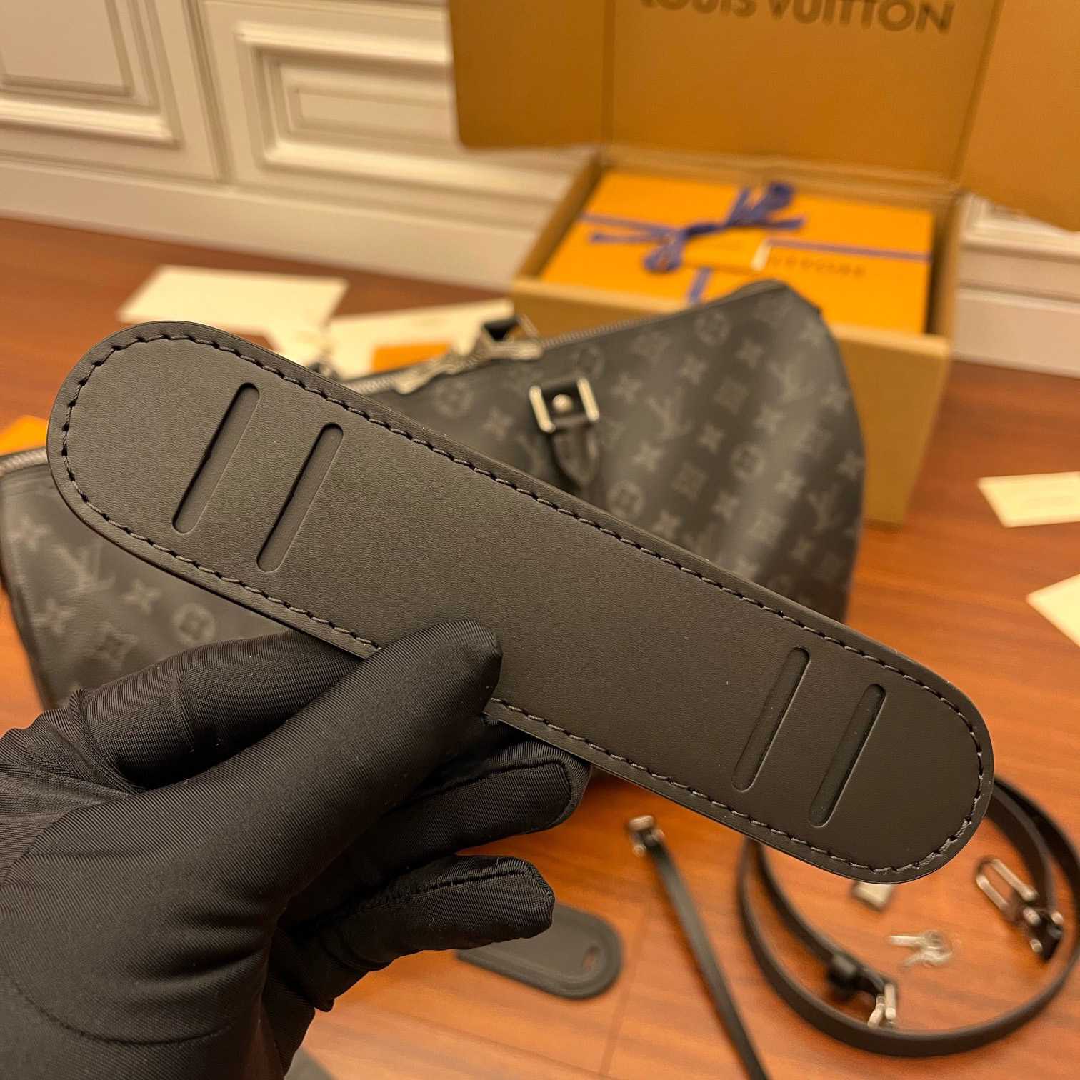 Louis Vuitton Keepall Bandoulière 45   M40569 - PerfectKickZ