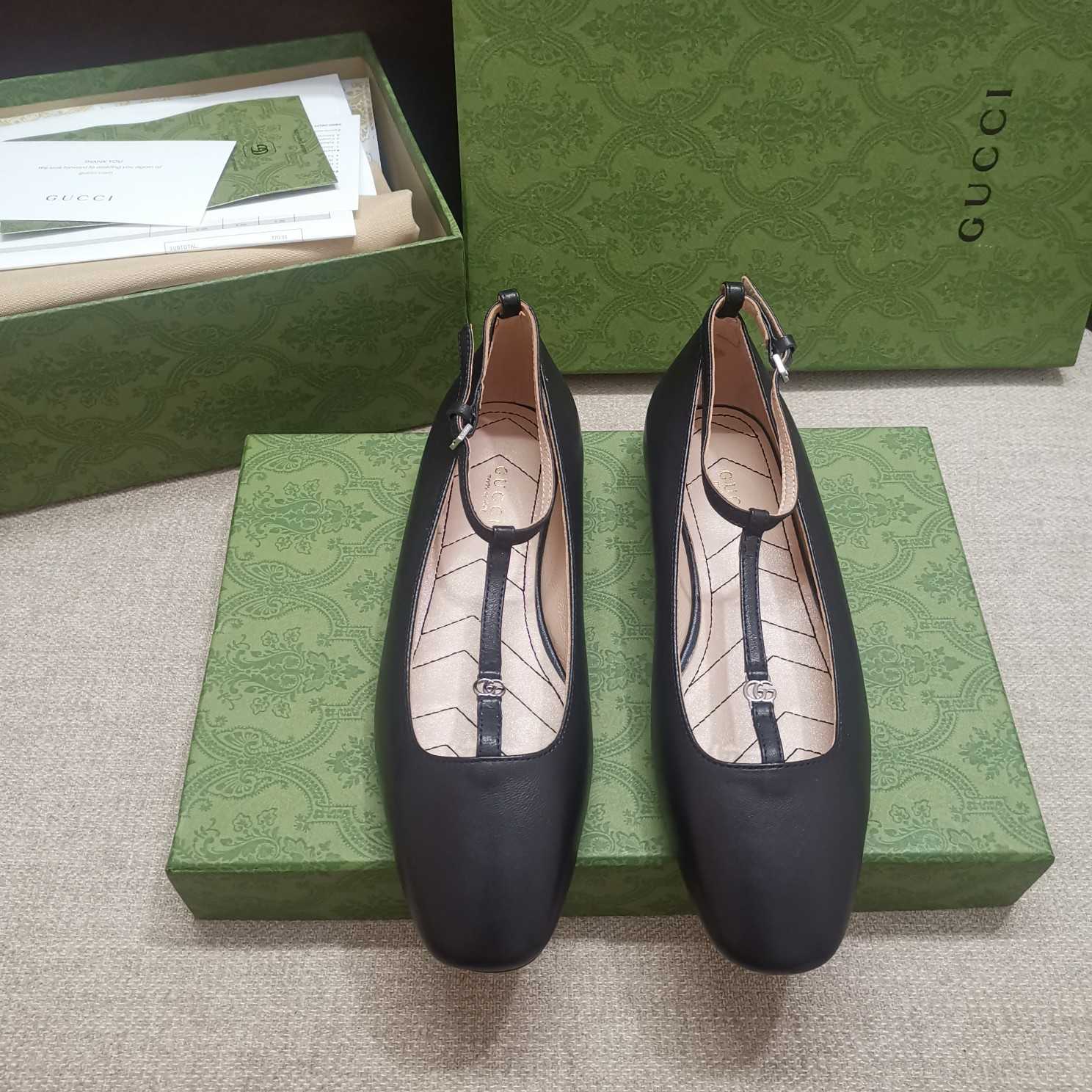 Gucci Women's Ballet Flat With Double G - PerfectKickZ