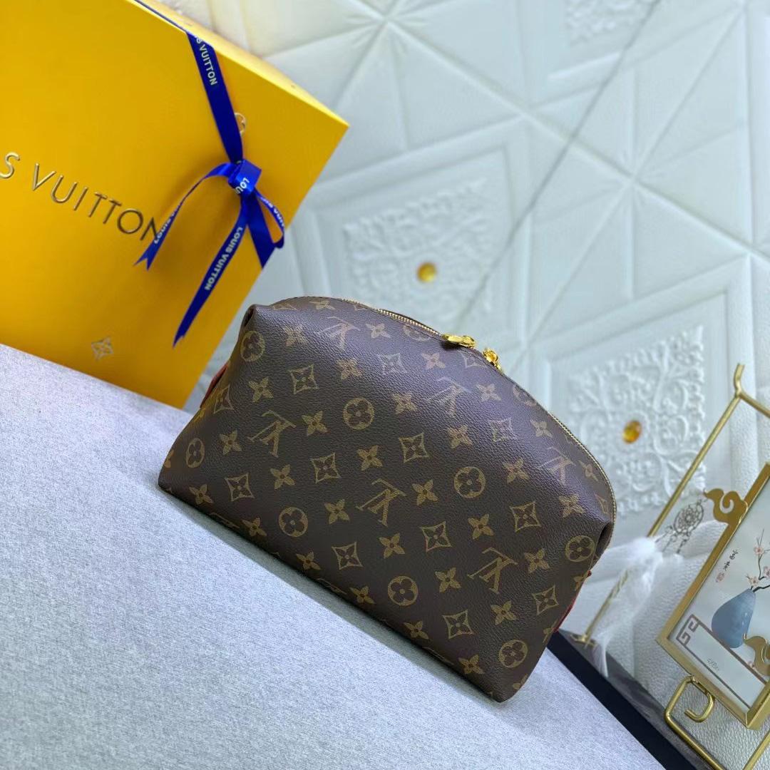 Louis Vuitton Cosmetic Pouch (27-18-9CM)      - PerfectKickZ