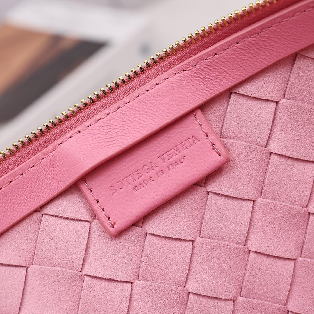 Bottega Veneta Medium Turn Pouch - PerfectKickZ