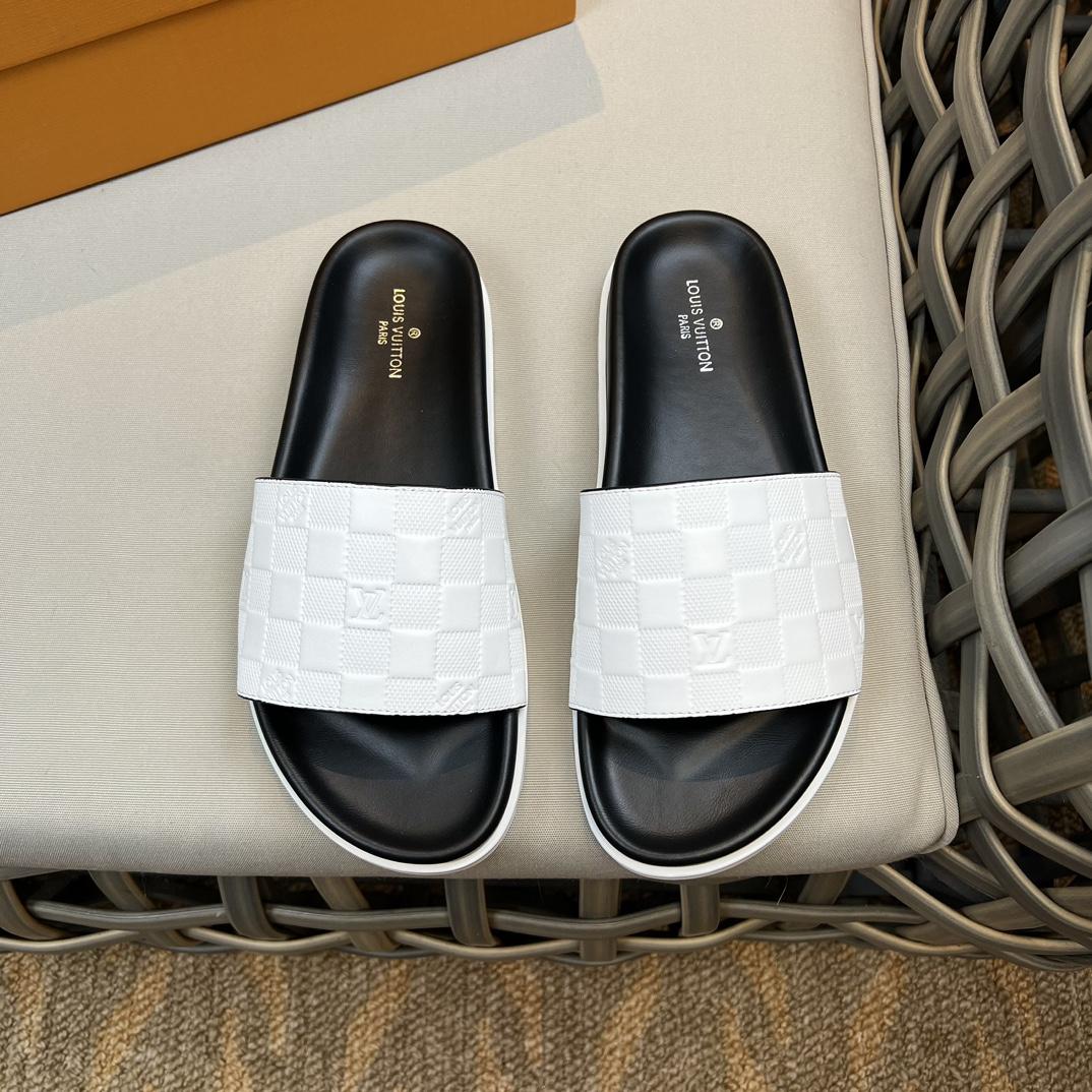 Louis Vuitton Monogram Sandals - 