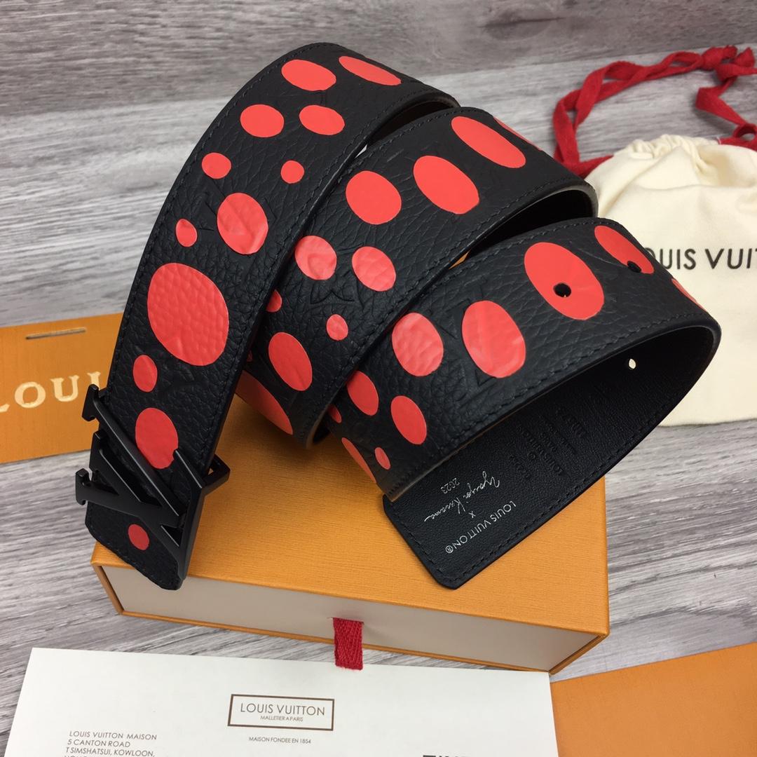 Louis Vuitton LV X YK LV Initiales 40MM Reversible Belt   M0673T - PerfectKickZ