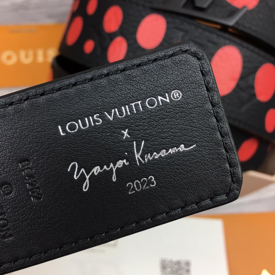 Louis Vuitton LV X YK LV Initiales 40MM Reversible Belt   M0673T - PerfectKickZ