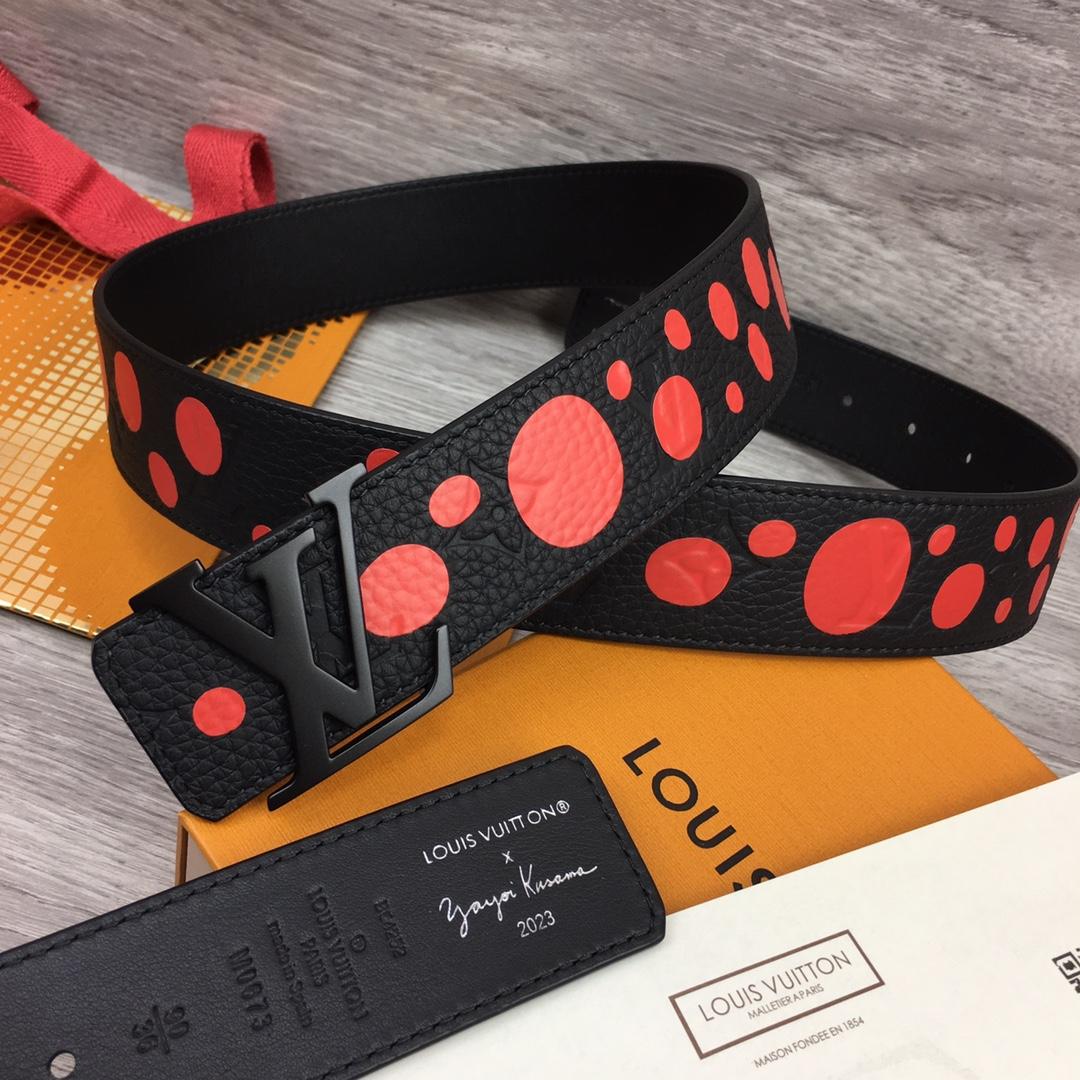 Louis Vuitton LV X YK LV Initiales 40MM Reversible Belt   M0673T - PerfectKickZ