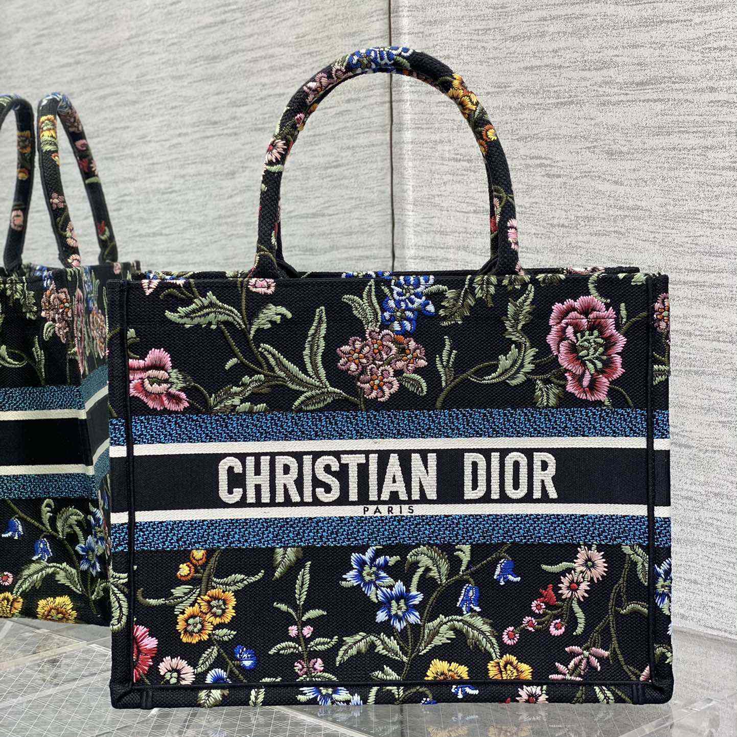Dior Medium Dior Book Tote - PerfectKickZ