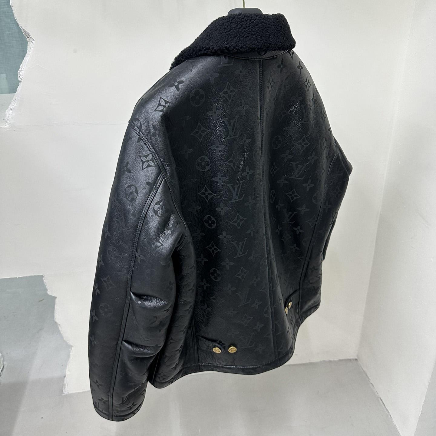 Louis Vuitton Shearling Embossed Monogram Jacket   1AAU29 - PerfectKickZ