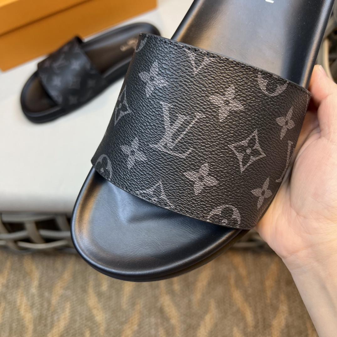Louis Vuitton Monogram Sandals - 