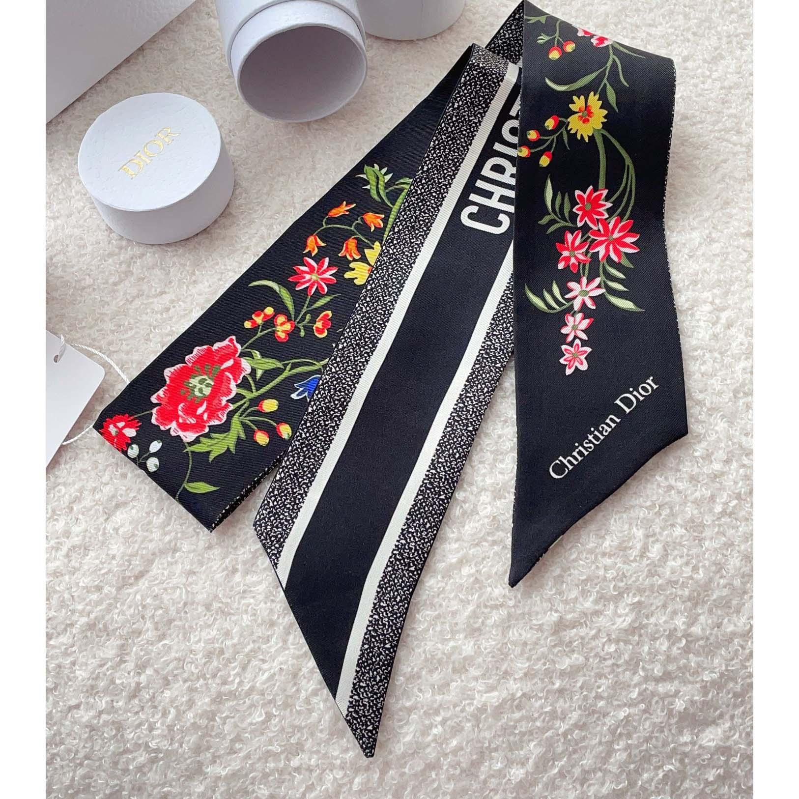 Dior Petites Fleurs Mitzah Scarf - PerfectKickZ