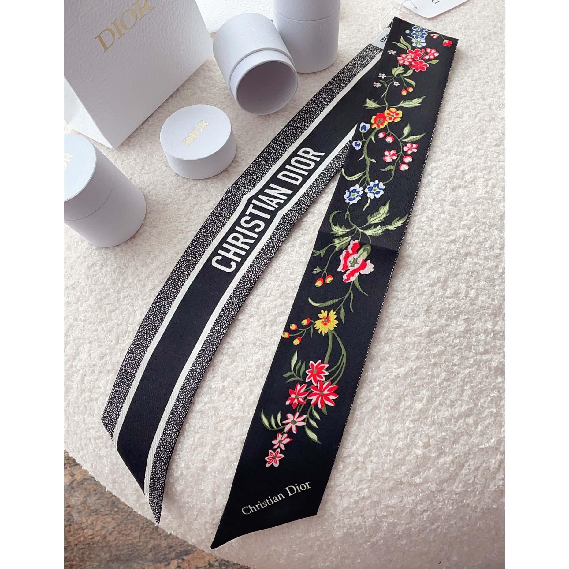Dior Petites Fleurs Mitzah Scarf - PerfectKickZ