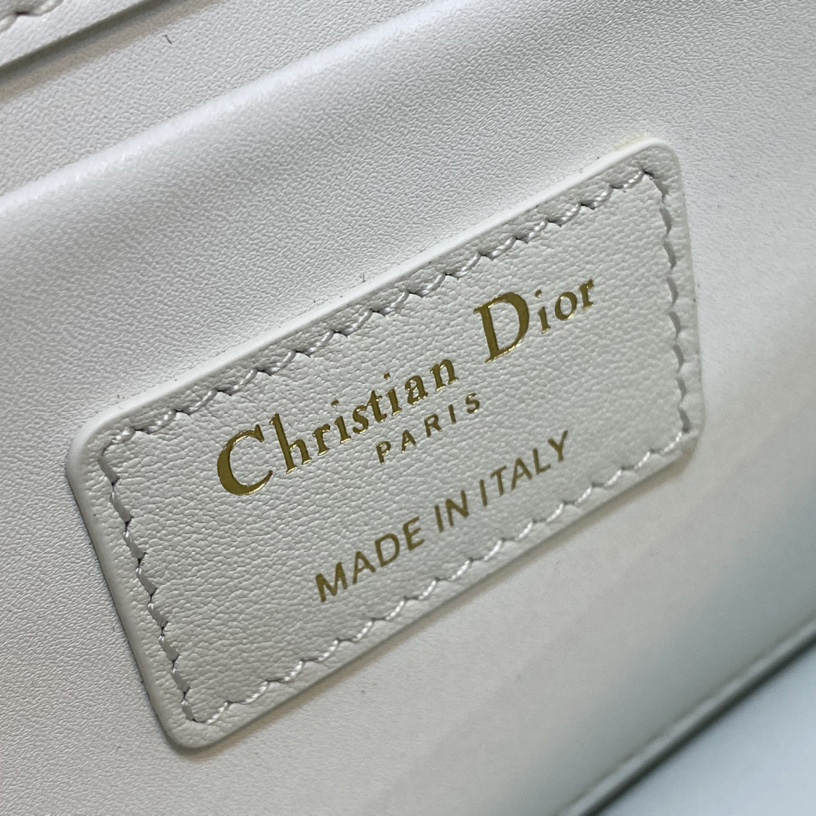 Dior 30 Montaigne Bag - PerfectKickZ