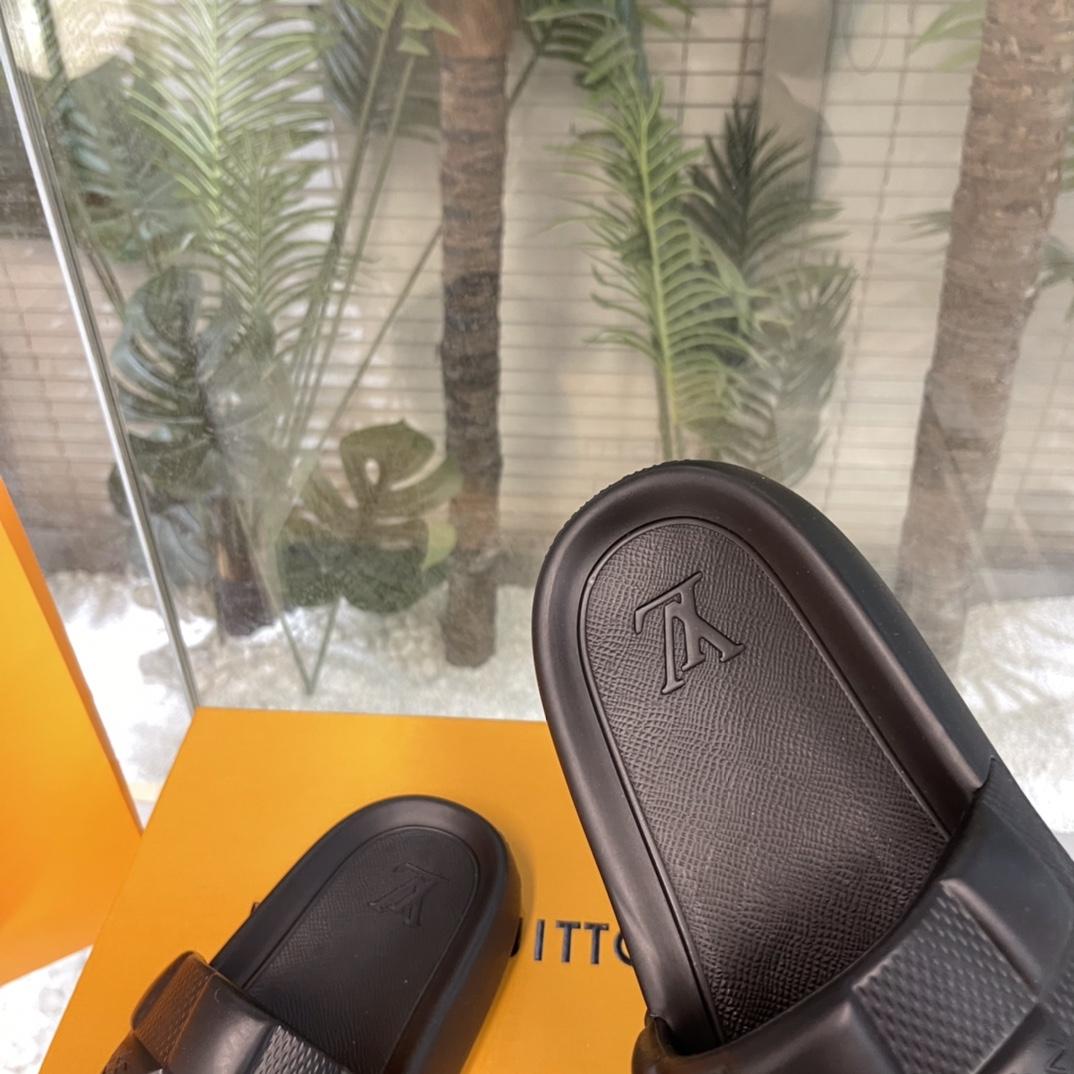 Louis Vuitton Waterfront Mules   1AAR8W - PerfectKickZ