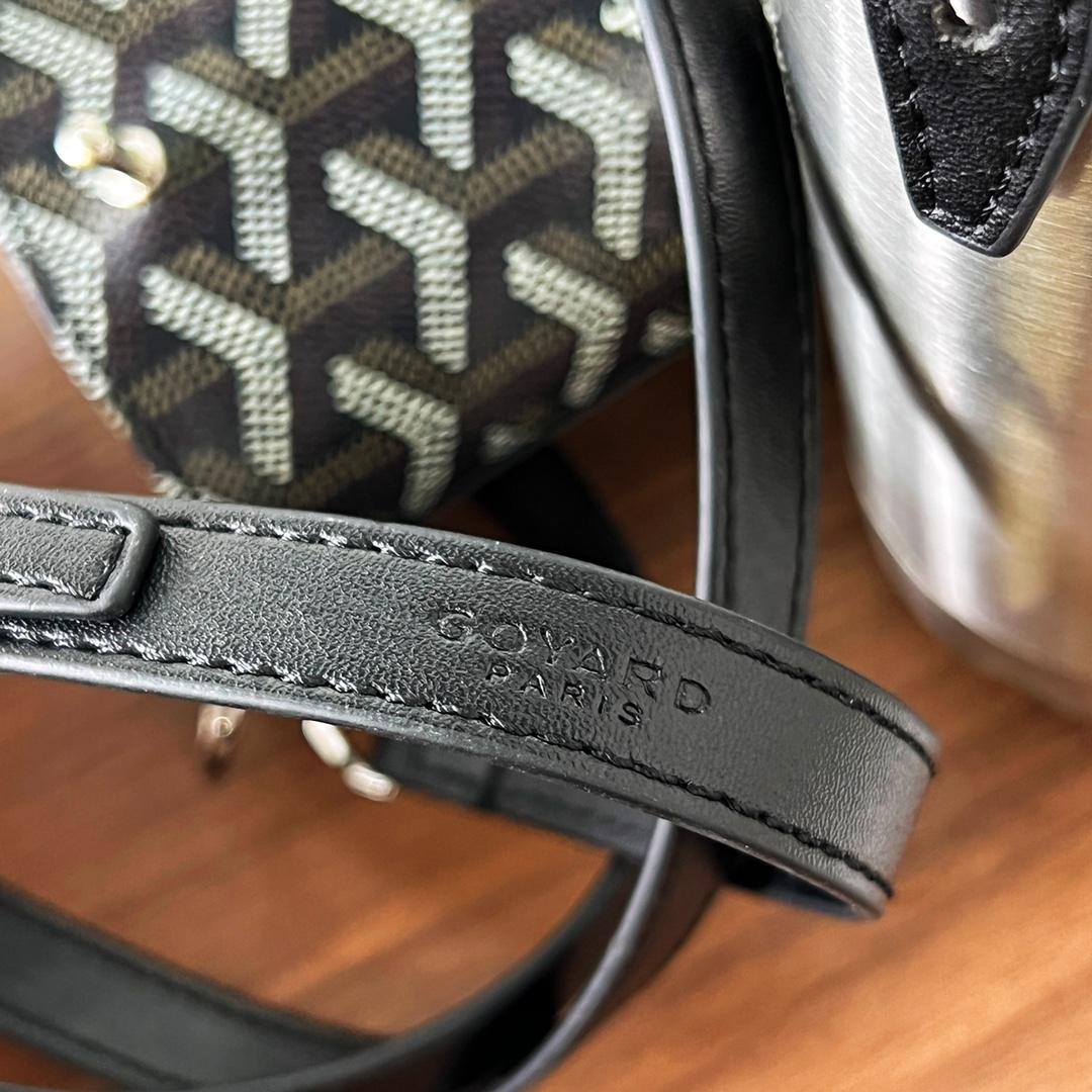 Goyard Yonne MM Case & Flask - 