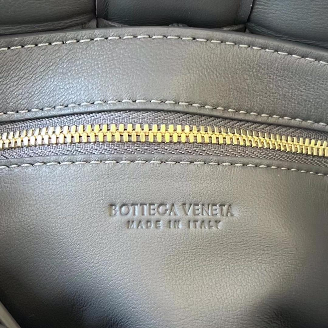 Bottega Veneta Small Padded Cassette - PerfectKickZ