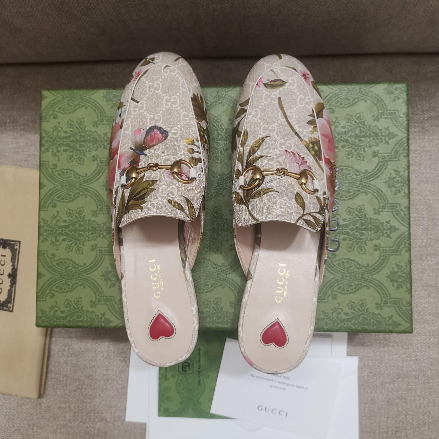 Gucci Women's GG Flora Princetown Slipper - PerfectKickZ