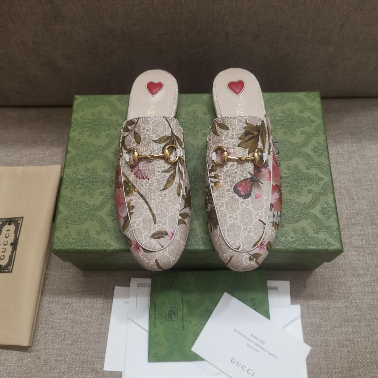Gucci Women's GG Flora Princetown Slipper - PerfectKickZ
