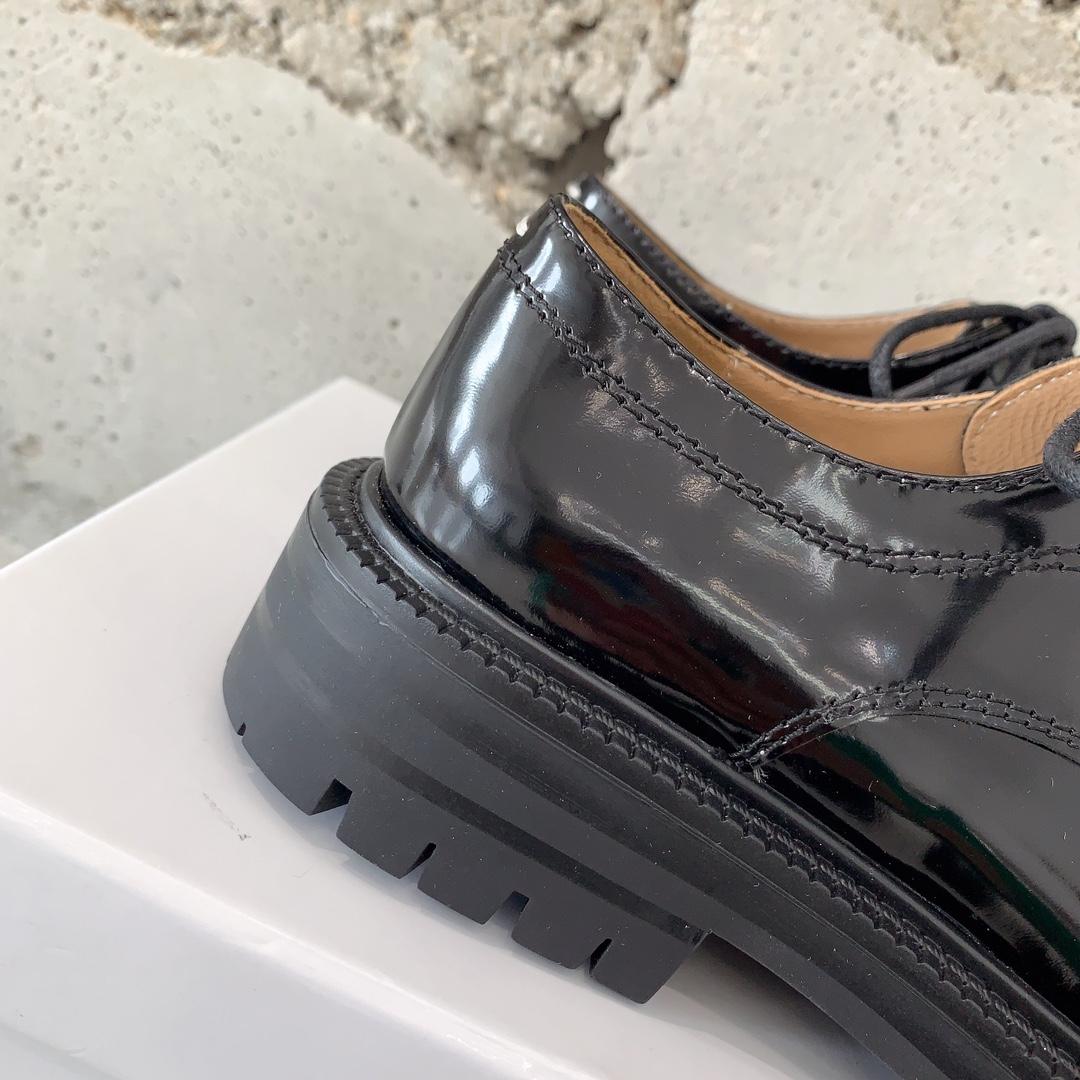 Maison Margiela Tabi Lace-Ups Loafers - PerfectKickZ
